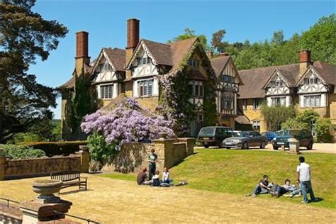 Hurtwood House Hurtwood House is an independent co-educational boarding school which is situated in Surrey.