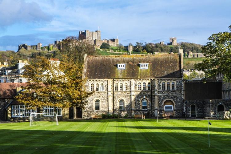 King William's College King William's College is an independent boarding school located in the Isle of Man.