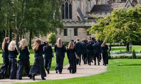 Oundle School Oundle School is a co-educational independent  which is located in a small town of Northamptonshire 