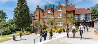The Mount, Mill Hill International The Mount, Mill Hill International is a coeducational independent day and boarding school located in Mill Hill, North London 